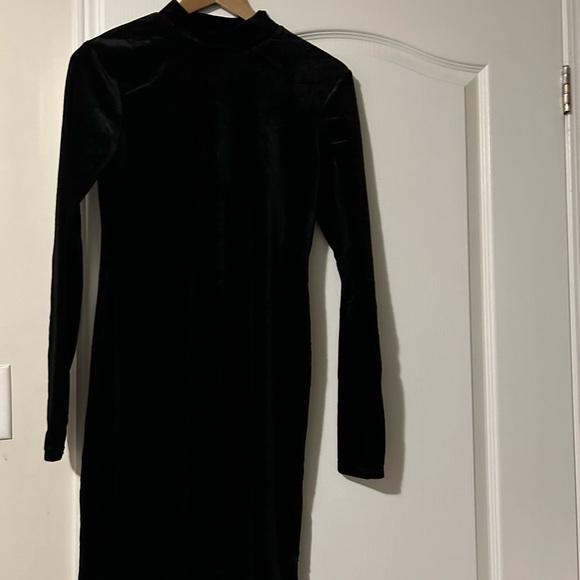 Black velvet petite dress - Picture 1 of 1